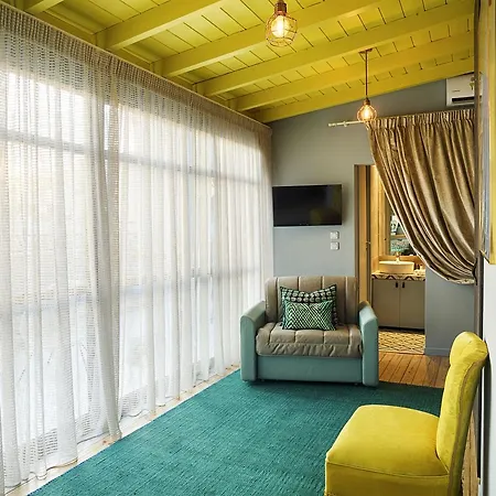 The Frogs_guest House
